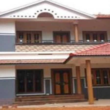 Wayanad Homestay Манантавади Екстериор снимка